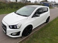 Used Chevrolet Aveo 2014 White Hatchback