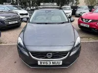 Usado Volvo V40 SE Lux 115 HP (84 kW) 2013 Cinzento Citadino