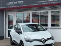 Used Renault Clio IV Dynamique 90 HP (66 kW) 2013 White Hatchback