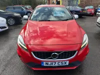 Used Volvo V40 R-Design 190 HP (139 kW) 2017 Red Hatchback
