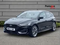 Used Ford Focus ST-Line 155 HP (114 kW) 2022 Agate black premium paint Hatchback