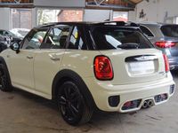Begagnad Mini Cooper S Hatch 170 HK (125 kW) 2015 Vit Halvkombi
