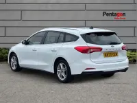 Used Ford Focus Zetec 120 HP (88 kW) 2021 White Estate