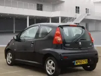 Used Peugeot 107 Allure 68 HP (50 kW) 2011 Black Hatchback