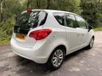Used Vauxhall Meriva Active 100 HP (73 kW) 2012 White MPV