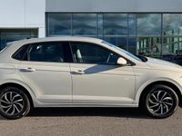 Uusi VW Polo Life 95 HP (69 kW) 2025 Harmaa Viistoperä