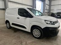Usado Citroën Berlingo 100 HP (73 kW) 2023 Branco Monovolume