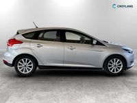 Begagnad Ford Focus Titanium 120 HK (88 kW) 2017 Silver Halvkombi