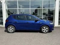Begagnad Dacia Sandero Essentiel 2022 Blå Halvkombi