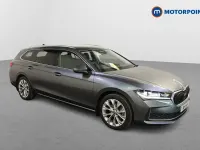Usado Skoda Superb SE L 2024 Gris Familiar