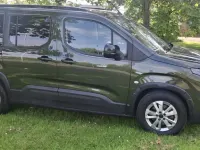 Second-hand Peugeot Rifter Allure 2024 Verde Monovolum