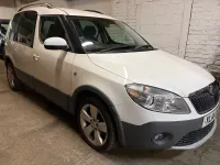 Used Skoda Roomster 105 HP (77 kW) 2014 White MPV
