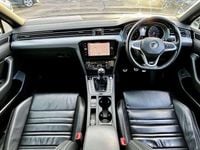 Used VW Passat R-line 150 HP (110 kW) 2020 Blue Estate