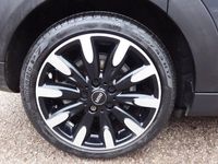 Usado Mini Cooper S Exclusive 192 HP (141 kW) 2020 Citadino