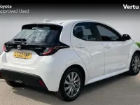 Second-hand Toyota Yaris Hybrid 116 CP (85 kW) 2026 Hatchback