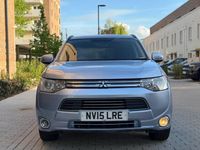 Begagnad Mitsubishi Outlander P-HEV 2015 Blå Kombi