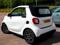 Used Smart ForTwo Cabrio Premium 90 HP (66 kW) 2019 White Cabriolet