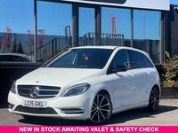 Begagnad Mercedes B180 109 HK (80 kW) 2014 Vit Minibuss