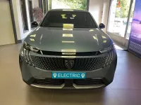 Used Peugeot e-3008 Allure 152 kW (207 HP) 2024 Blue SUV