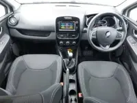 Used Renault Clio Iconic 90 HP (66 kW) 2019 White Hatchback