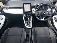 Used Renault Clio V Version S 140 HP (102 kW) 2020 Black Hatchback