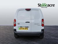 Used Toyota Proace 100 kW (136 HP) 2024 White MPV