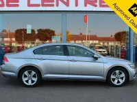 Used VW Passat SE 120 HP (88 kW) 2019 Silver Sedan