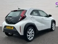 Used Toyota Aygo X PURE 72 HP (52 kW) 2023 White SUV