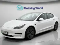 Used Tesla Model 3 Standard Range Plus 222 kW (302 HP) 2021 White Sedan