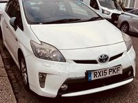 Used Toyota Prius 2015 White Hatchback