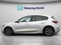 Used Ford Focus ST-Line 125 HP (91 kW) 2024 Silver Hatchback