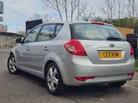 Used Kia Ceed 2011 Silver Hatchback