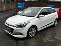 Used Hyundai i20 Premium SE 100 HP (73 kW) 2015 White Hatchback