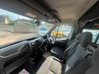 Używany Vauxhall Movano 130 KM (95 kW) 2019 Biały Minivan