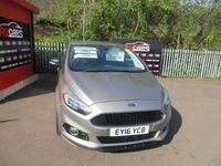 Używany Ford S-MAX Sport 180 KM (132 kW) 2016 Srebrny Minivan