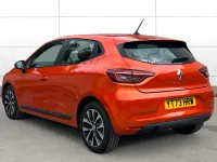 Used Renault Clio Evolution 90 HP (66 kW) 2023 Orange Hatchback