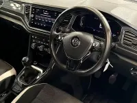 Used VW T-Roc SEL 115 HP (84 kW) 2018 Blue SUV