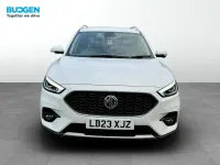 Używany MG ZS Exclusive 111 KM (81 kW) 2023 Biały SUV