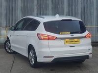 Used Ford S-MAX Titanium 190 HP (139 kW) 2022 White MPV