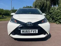 Used Toyota Aygo X-play 69 HP (50 kW) 2015 White Hatchback