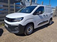 New Vauxhall Combo S 101 HP (74 kW) 2025 White MPV