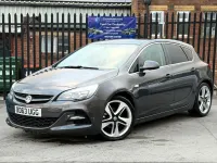 Usado Vauxhall Astra Edition 2013 Gris Utilitario