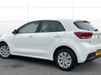 Used Kia Rio 84 HP (61 kW) 2019 White Hatchback