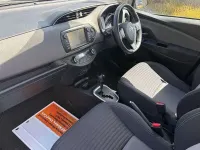 Used Toyota Yaris Hybrid 99 HP (72 kW) 2019 Grey Hatchback