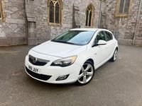 Used Vauxhall Astra SRi 180 HP (132 kW) 2011 White Hatchback