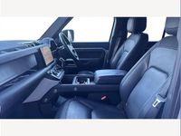 Used Land Rover Defender HSE Dynamic 300 HP (220 kW) 2024 Silver SUV