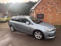 Used Vauxhall Astra SRi 163 HP (119 kW) 2014 Silver Estate