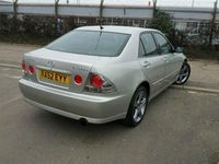 Used Lexus IS200 153 HP (112 kW) 2002 Sedan
