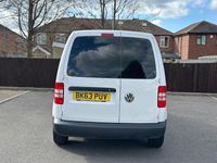 Usado VW Caddy Startline 102 HP (75 kW) 2013 Branco Monovolume