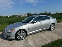 Używany Jaguar XF Portfolio 2010 Srebrny Sedan/Limuzyna